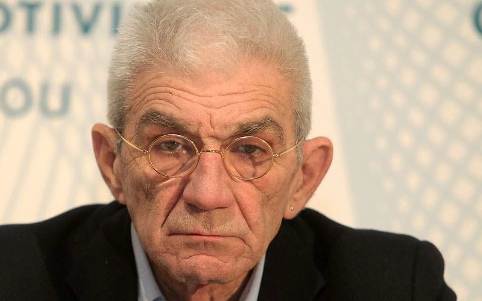 Ακούστε με προσοχή τον κ. Μπουτάρη και σκεφθείτε αν αξίζει αυτός ο άνθρωπος να είναι δήμαρχος στη Θεσσαλονίκη (βίντεο)